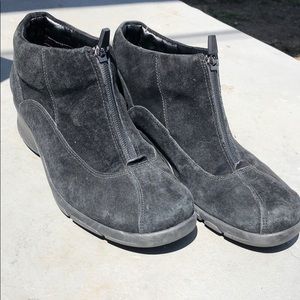 Cute black mini-wedge booties